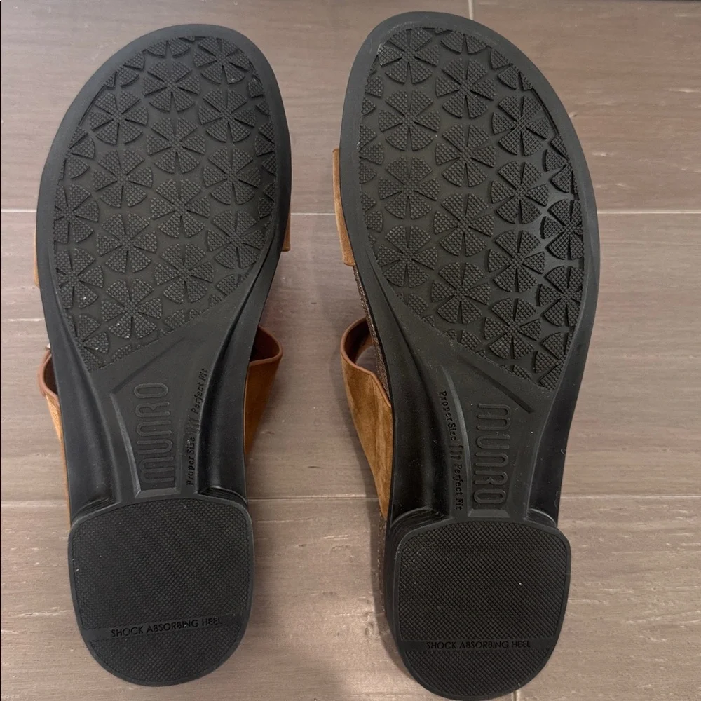 NWOT Munro leather brown Jody Slide Sandal comfy casual minimalist size 7.5N